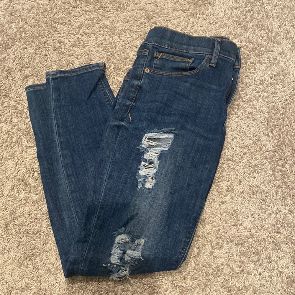 Skinny ripped jeans